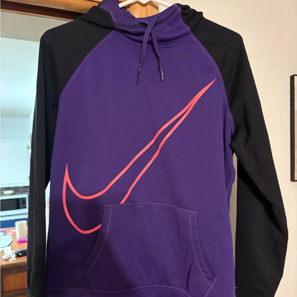 Nike Therma-Fit Hoodie in Purple and Black